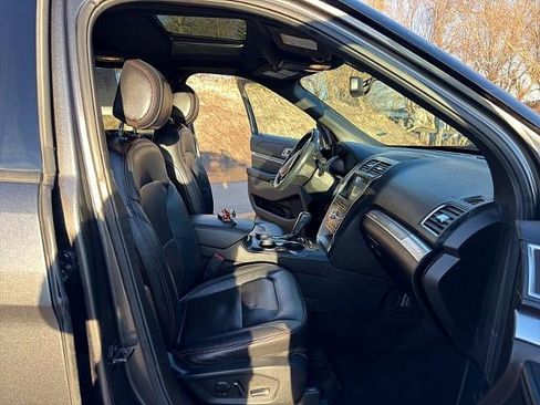 Used 2017 Ford Explorer Sport w/ Equipment Group 401A image 16
