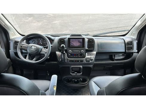 Used 2024 RAM ProMaster 2500 w/ Convenience Group FWD image 14