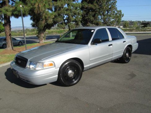 Used 2008 Ford Crown Victoria Police Interceptor image 1