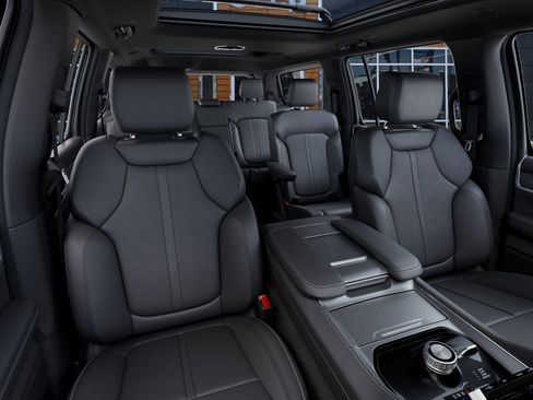 New 2026 Jeep Grand Wagoneer 4WD w/ Premium Group I image 16