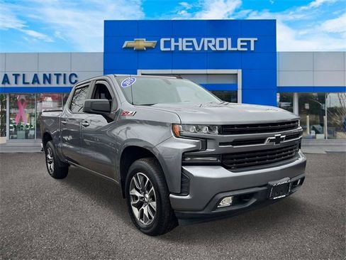 Used 2019 Chevrolet Silverado 1500 RST image 2