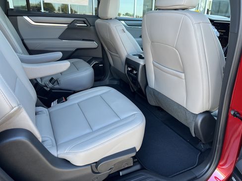 New 2026 GMC Acadia Elevation image 16