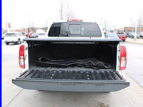 Used 2019 Nissan Frontier SL AWD/4WD image 10
