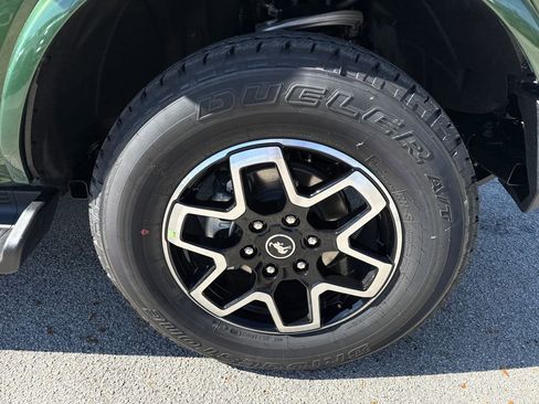 New 2025 Ford Bronco Outer Banks image 11