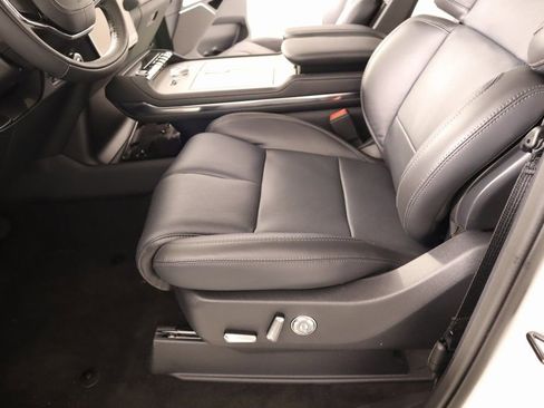 New 2025 Lincoln Navigator Reserve w/ Jet Appearance Package image 11