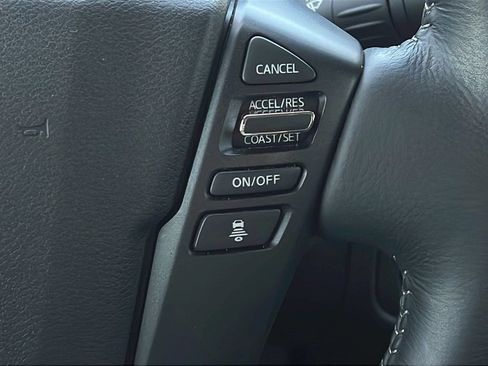 Used 2025 Nissan Frontier SV w/ SV Convenience Package RWD image 20