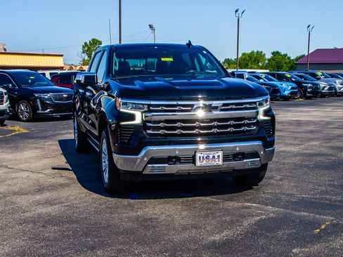 Used 2023 Chevrolet Silverado 1500 LTZ w/ LTZ Premium Package AWD/4WD image 10