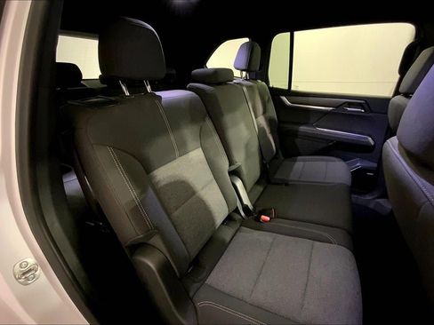 Used 2025 GMC Acadia Elevation AWD/4WD image 23