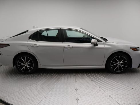 Certified 2023 Toyota Camry SE image 7