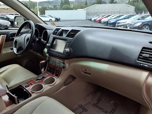 Used 2008 Toyota Highlander Limited FWD image 23