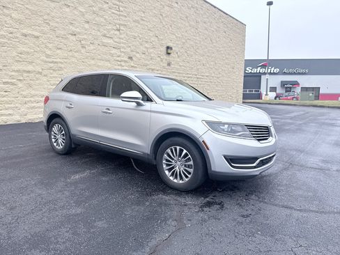 Used 2016 Lincoln MKX Select w/ Climate Package image 7