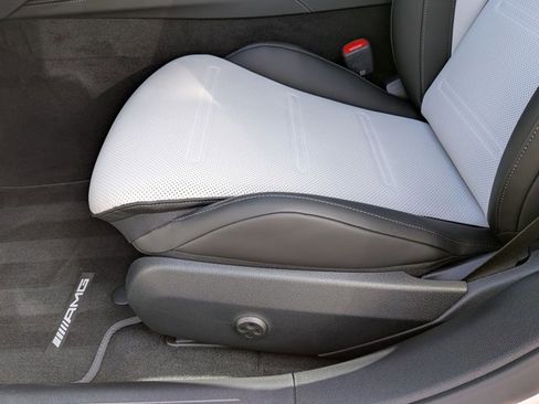 New 2026 Mercedes-Benz E 53 AMG e 4MATIC Sedan image 3