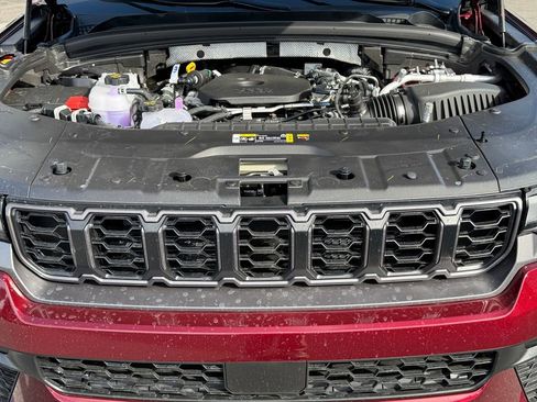 New 2026 Jeep Grand Cherokee Limited AWD/4WD image 23