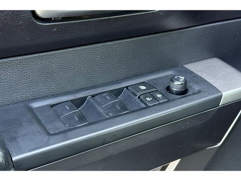 Used 2024 Toyota Tundra SR5 w/ SR5 Convenience Package image 12