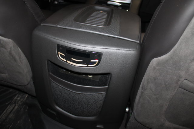 Used 2020 Cadillac Escalade Platinum AWD/4WD image 15