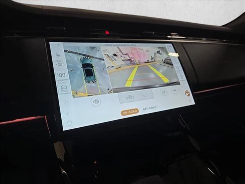 Certified 2025 Land Rover Range Rover Sport SE image 25