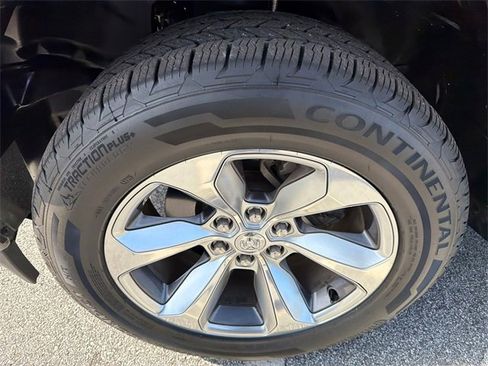 Used 2022 RAM 1500 Limited w/ Body Color Bumper Group image 11