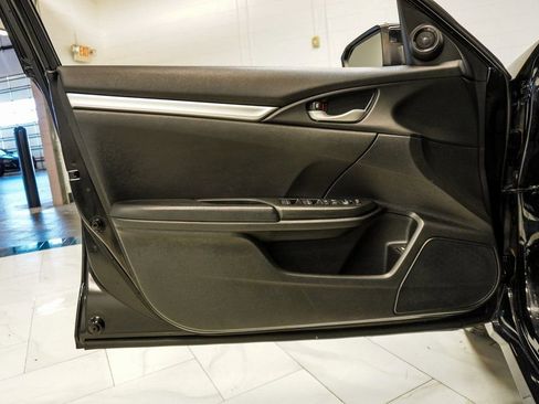 Used 2021 Honda Civic Sport image 18