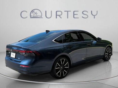 Certified 2024 Honda Accord Touring image 7