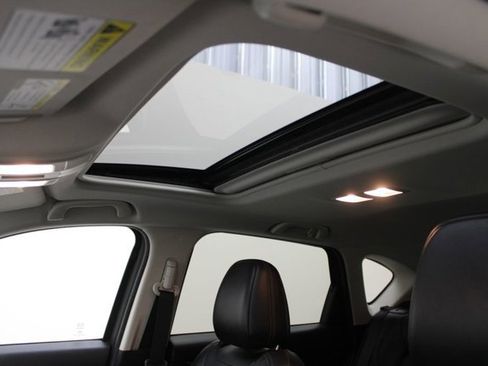 Used 2022 MAZDA CX-5 AWD 2.5 S w/ Premium Plus Pkg image 2