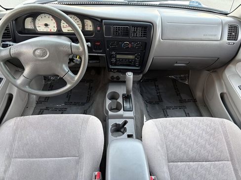 Used 2003 Toyota Tacoma PreRunner image 28