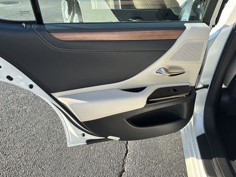 New 2025 Lexus ES 350 w/ Premium Package image 15