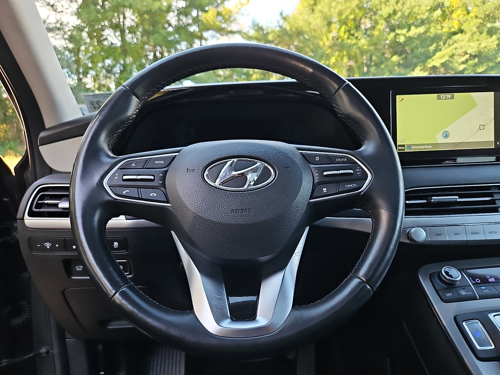 Used 2022 Hyundai Palisade SEL w/ 8P Bench Seat Package AWD/4WD image 20