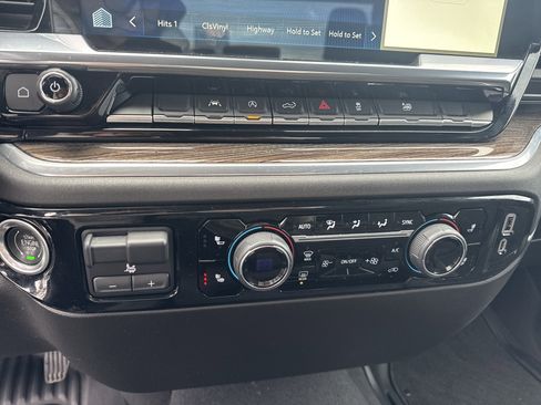 Used 2022 Chevrolet Silverado 1500 RST w/ Protection Package image 21