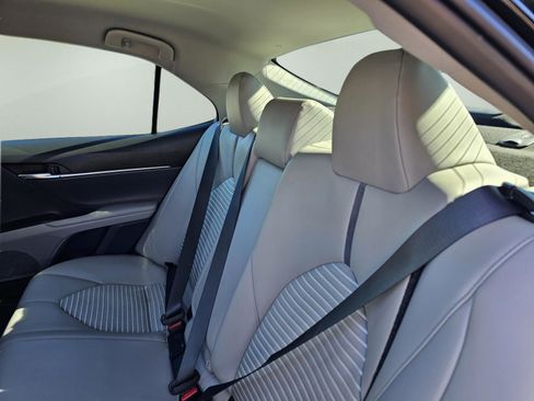 Used 2024 Toyota Camry SE image 31