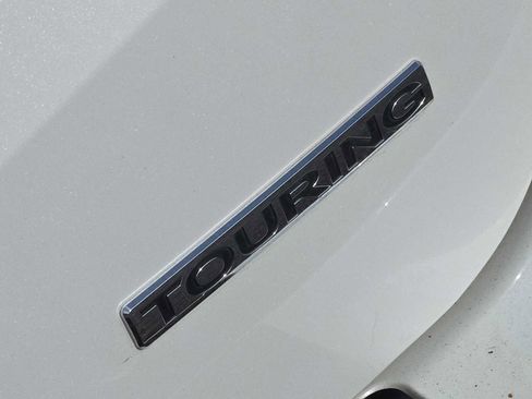 Used 2025 Honda Odyssey Touring image 10