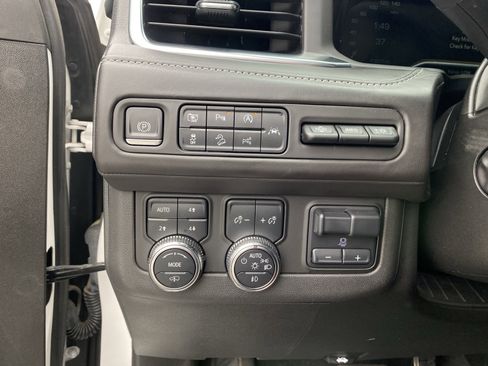 Used 2023 GMC Yukon XL Denali Ultimate image 28