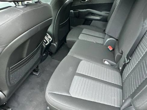 New 2026 Kia Sorento LX FWD image 15