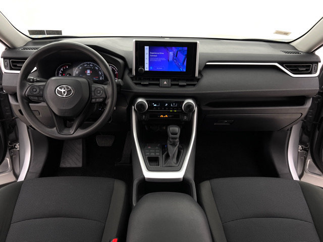 Used 2025 Toyota RAV4 LE AWD/4WD image 21