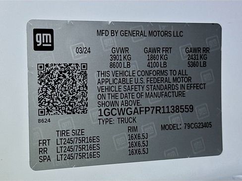 Used 2024 Chevrolet Express 2500 w/ Driver Convenience Package image 26