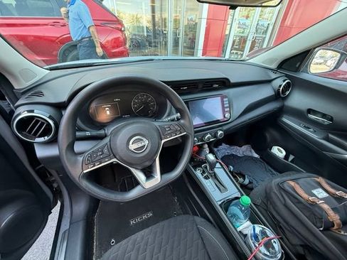 Used 2023 Nissan Kicks SV w/ Exterior Package FWD image 17