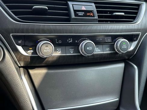 Used 2022 Honda Accord EX-L image 15