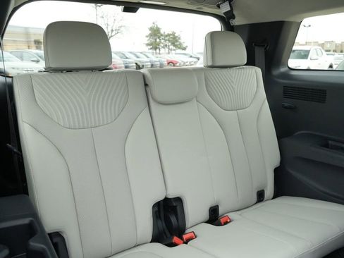 Used 2025 Hyundai Palisade Calligraphy image 18