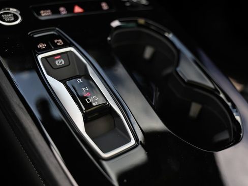 Used 2025 Audi A5 2.0T Premium Plus w/ Premium Plus AWD/4WD image 39