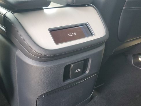 New 2027 Lincoln Navigator Reserve w/ Jet Appearance Package AWD/4WD image 28