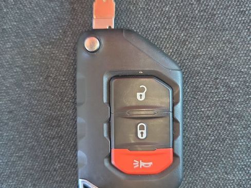 Used 2024 Jeep Wrangler Unlimited Sport AWD/4WD image 31