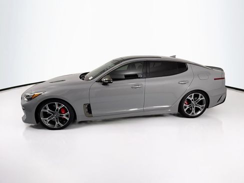 Used 2020 Kia Stinger GT2 RWD image 8