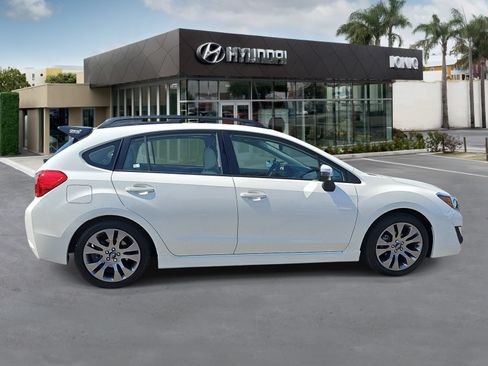 Used 2016 Subaru Impreza 2.0i Sport Premium AWD/4WD image 2
