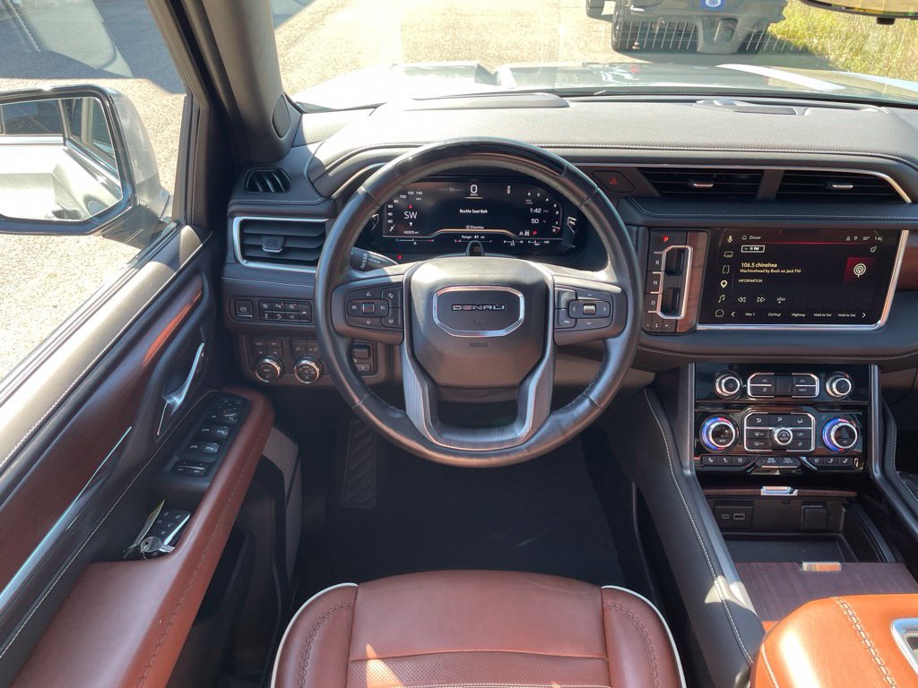 Used 2023 GMC Yukon Denali Ultimate AWD/4WD image 43