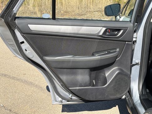 Used 2018 Subaru Outback 2.5i image 21