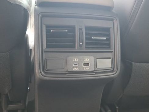 New 2026 Subaru Forester Premium AWD/4WD image 19