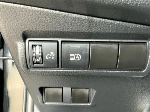 Used 2022 Toyota Corolla Cross LE FWD image 31
