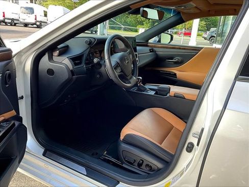 Used 2022 Lexus ES 350 w/ Premium Package FWD image 19
