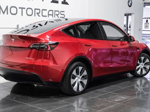 Used 2023 Tesla Model Y Long Range AWD/4WD image 10