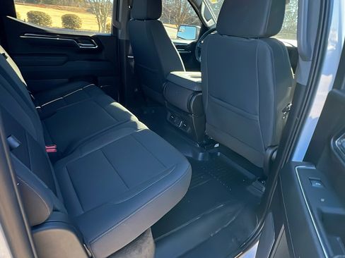 Used 2024 GMC Sierra 1500 Elevation image 22