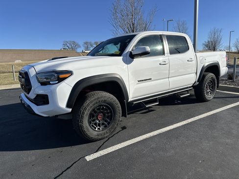 Used 2023 Toyota Tacoma TRD Pro image 5